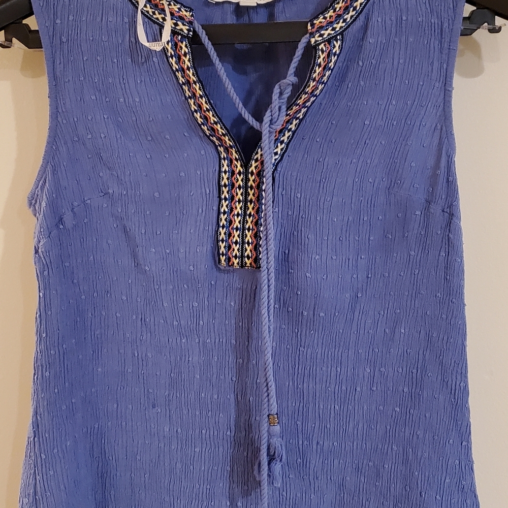 Daniel rainn women's top. Size Small